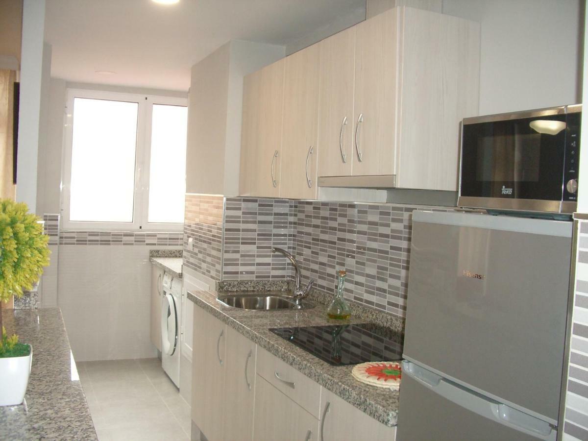 Paseo Maritimo De Poniente Apartment Malaga Ngoại thất bức ảnh