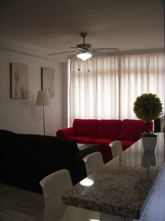 Paseo Maritimo De Poniente Apartment Malaga Ngoại thất bức ảnh